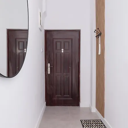 Apartament Bulwary Wislane Celna By Renters Краков